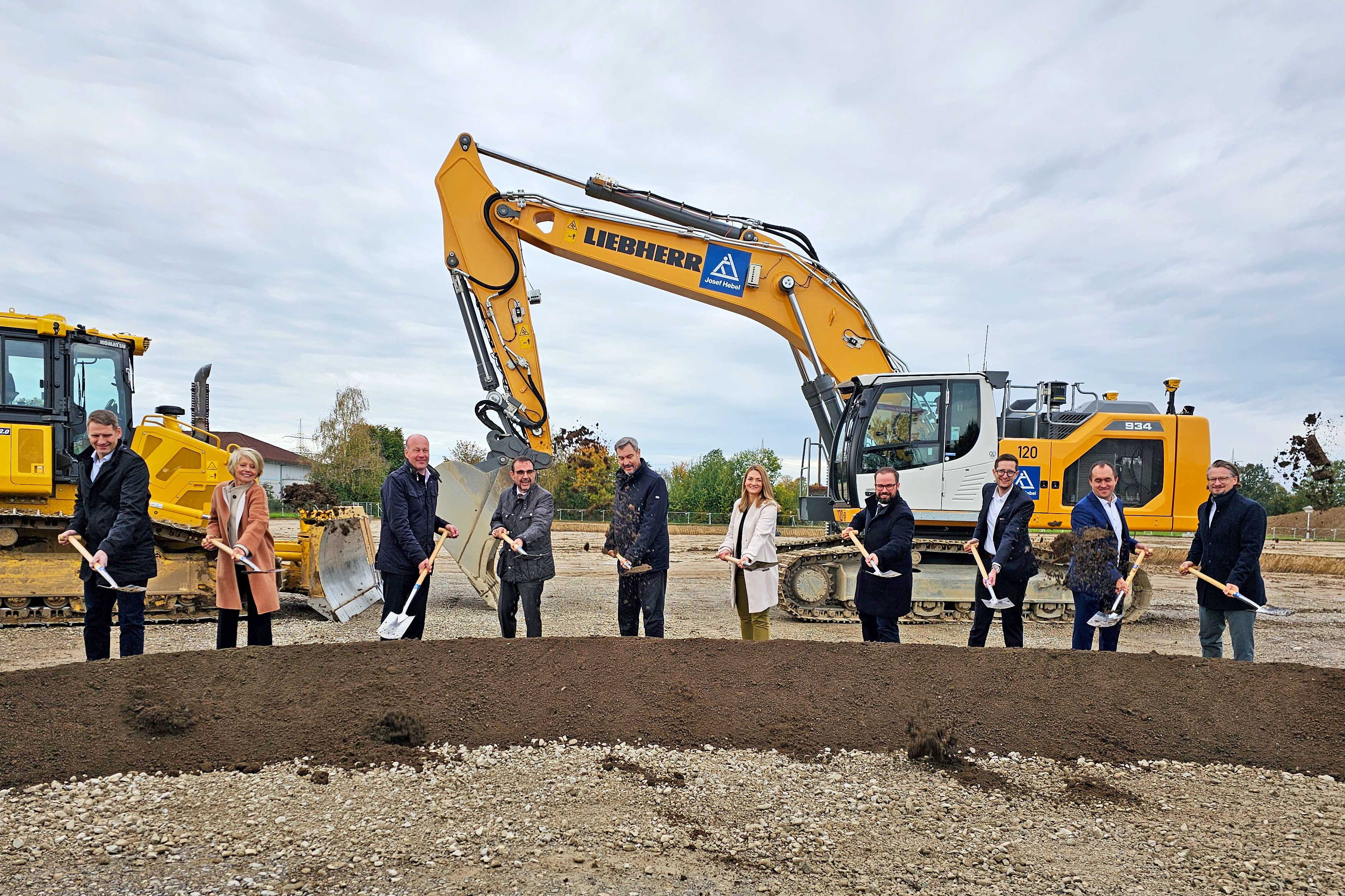 Spatenstich auf der Großbaustelle am Memminger Autobahnkreuz 